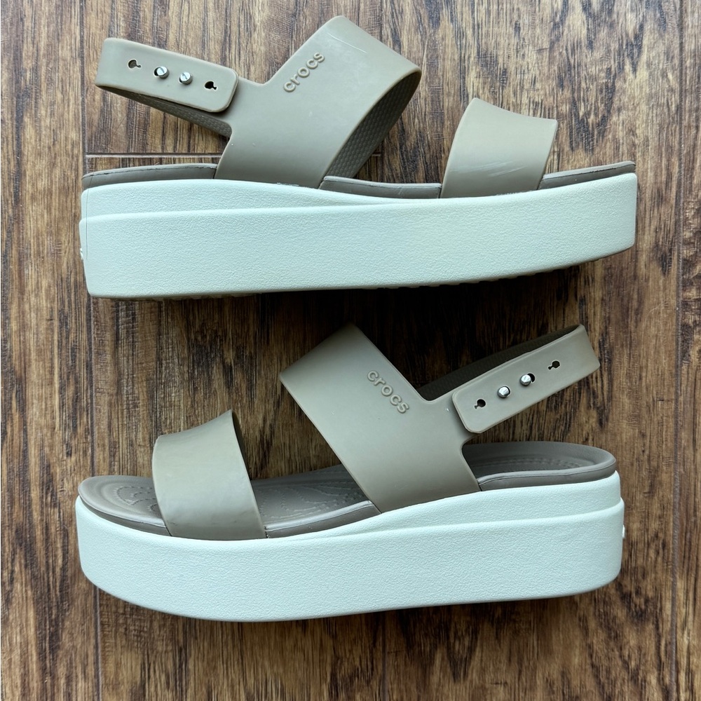 Crocs Brooklyn Low Wedge - Platform Sandal 6